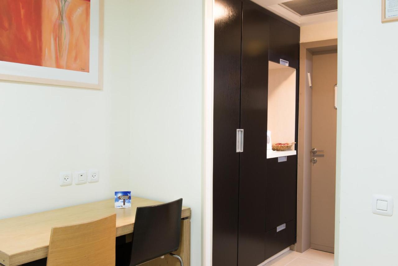 Hi - Shlomi Hostel Shelomi エクステリア 写真