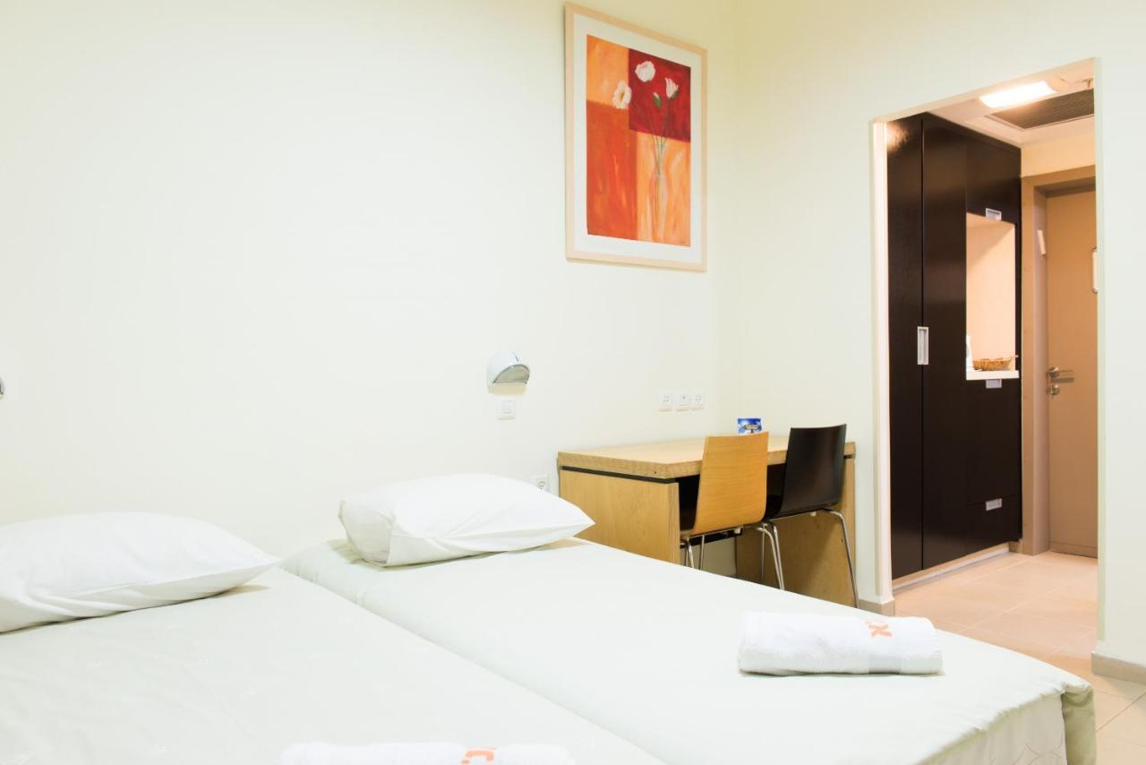Hi - Shlomi Hostel Shelomi エクステリア 写真